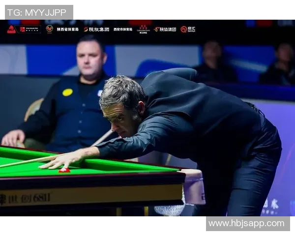 斯诺克球星转行踢足球挑战极限 展现多才多艺的运动天赋